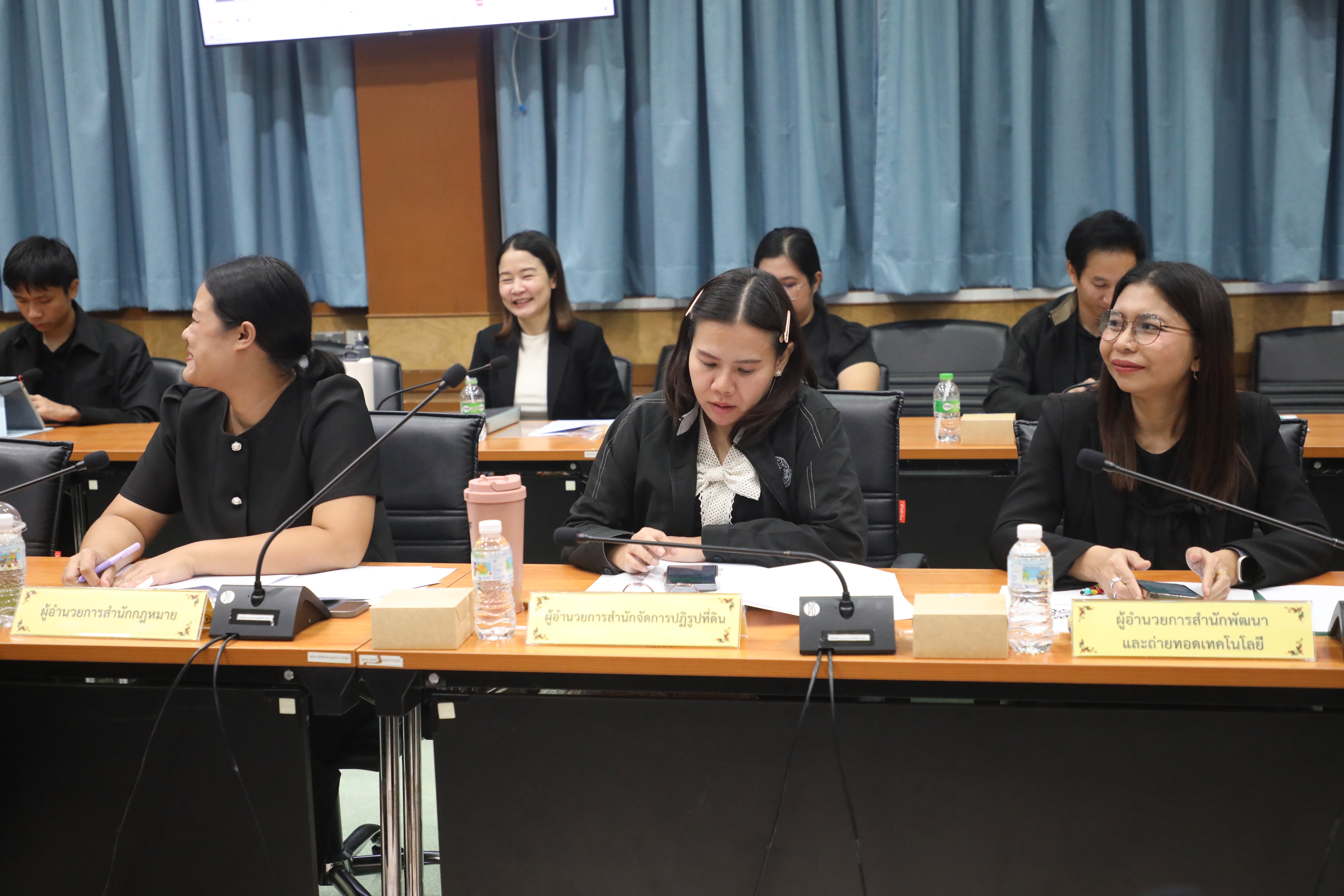 title - ส.ป.ก. ประชุมคณะทำงานกำหนดตัวชี้วัด กำกับและติดตามผลการถ่ายทอดตัวชี้วัดระดับองค์กรสู่ระดับหน่วยงาน (Cascading) ของสำนักงานการปฏิรูปที่ดินเพื่อเกษตรกรรม ครั้งที่ 1/2569